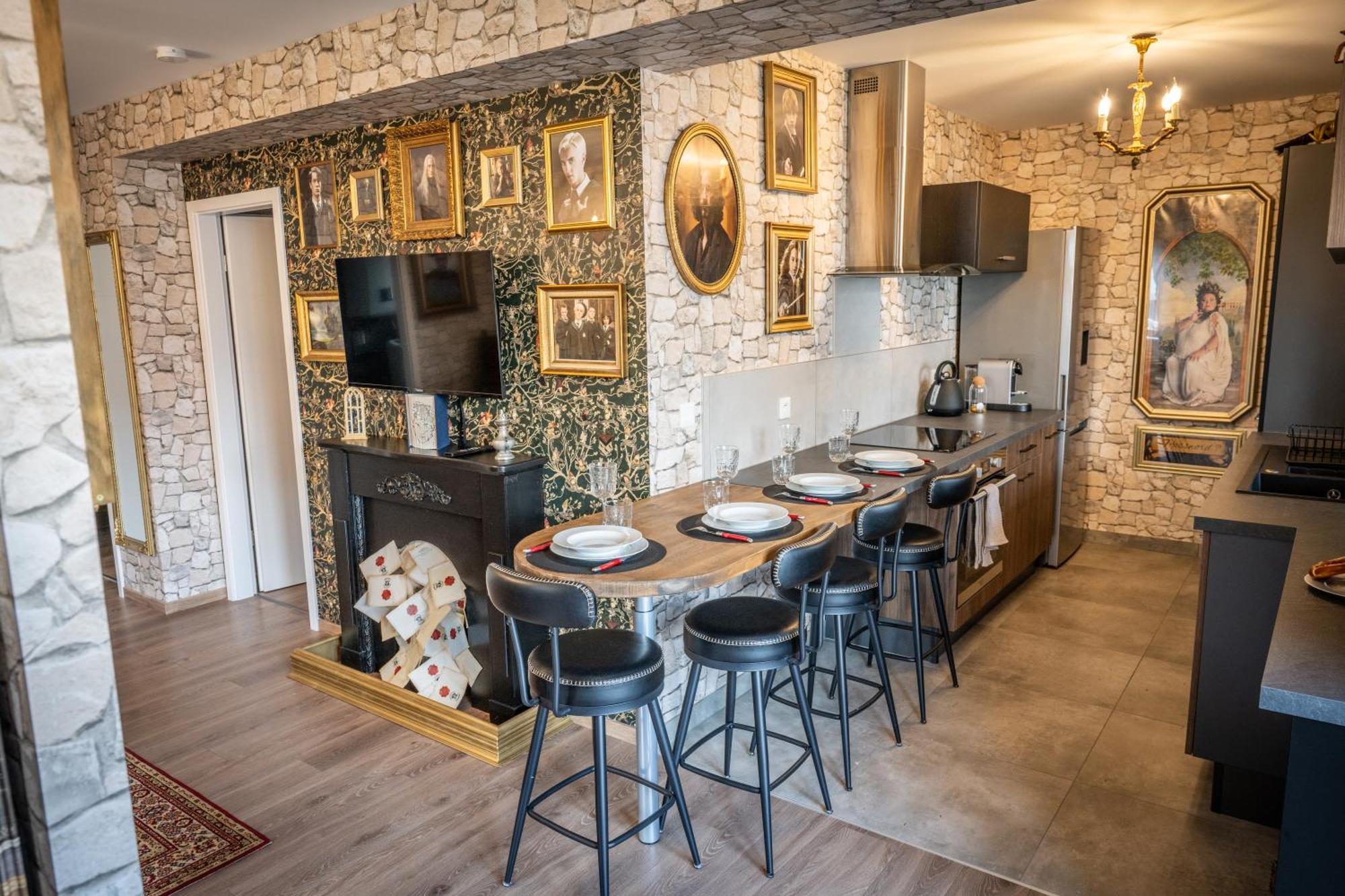 Le Refuge Des Sorciers Apartment Horbourg Exterior photo